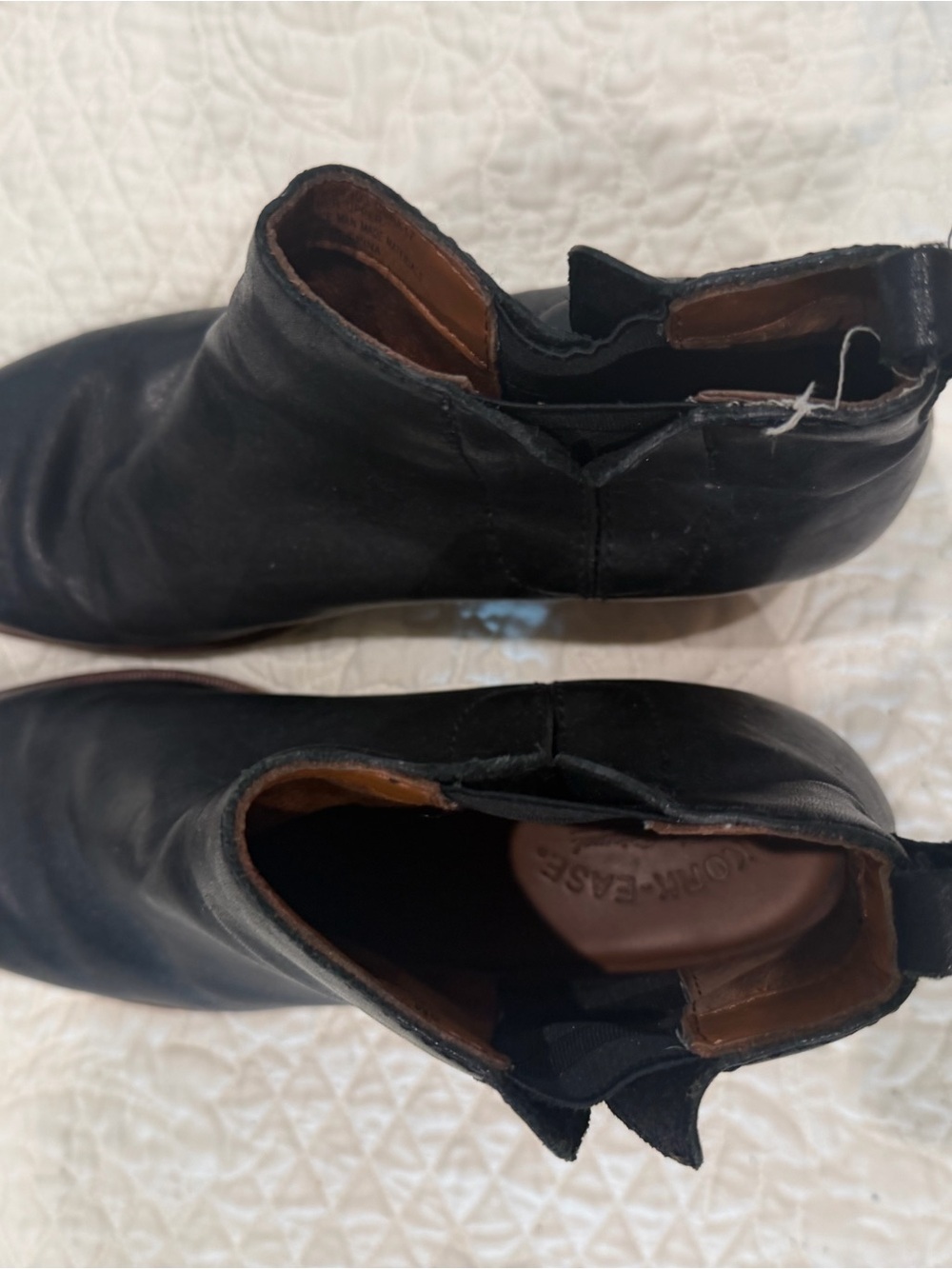 Black Womens  Slip-On Leather Ankle Boots
